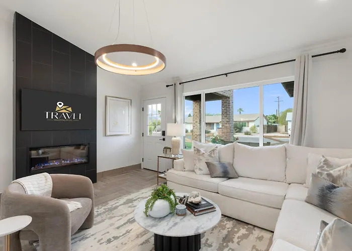 Holiday home New The Hensley On Hubbell *