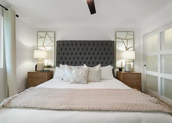 Holiday home New The Hensley On Hubbell